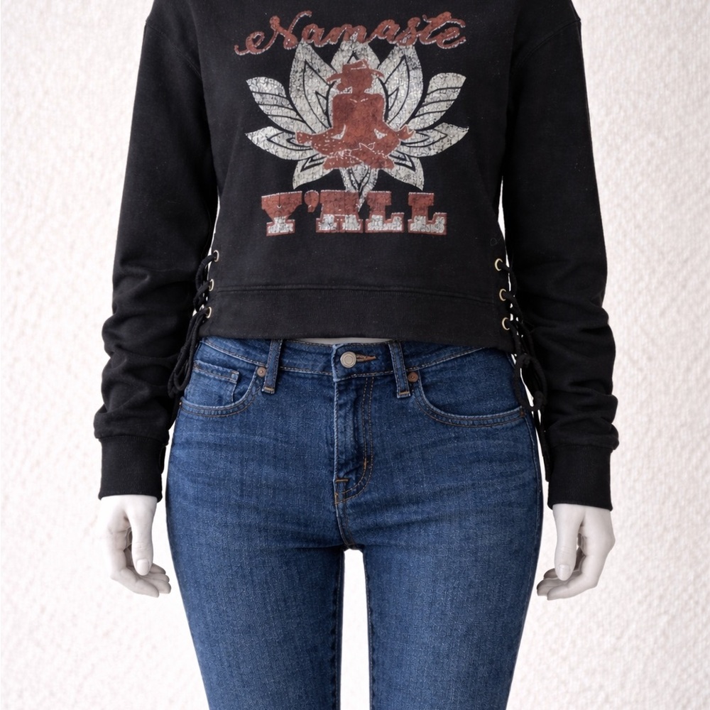 Black Graphic Shyanne Crop Sweatshirt